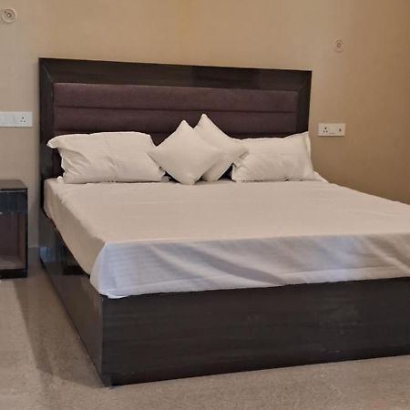 Shree Janki Palace Hotel Ayodhya Екстериор снимка